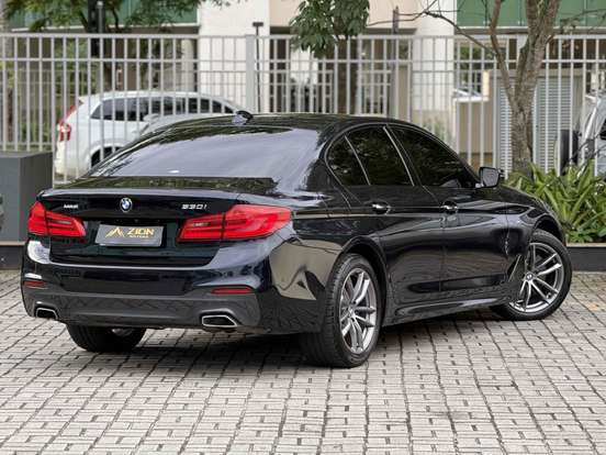 BMW-530i-2.0 16V TURBO GASOLINA M SPORT AUTOMÁTICO BMW-530i-2017