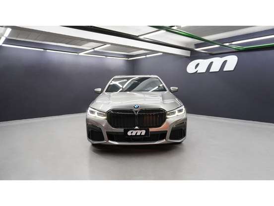 BMW-745Le-3.0 TWINPOWER HÍBRIDO M SPORT AUTOMÁTICO BMW-745Le-2020