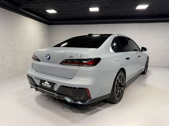 BMW-i7-ELÉTRICO XDRIVE60 M SPORT BMW-i7-2023