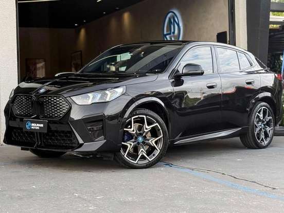BMW-iX2-64,8 KW ELÉTRICO XDRIVE30 M SPORT BMW-iX2-2024