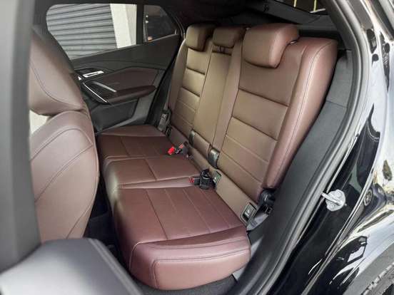 BMW-iX2-2024
