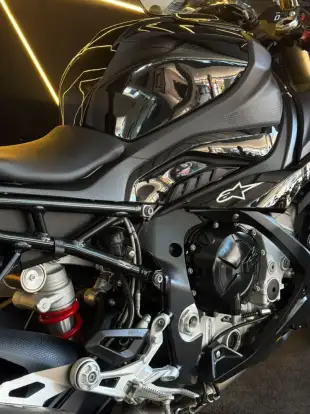 BMW-S 1000 RR-2024