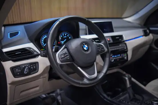 BMW-X1-2.0 16V TURBO ACTIVEFLEX SDRIVE20I 4P AUTOMÁTICO BMW-X1-2020