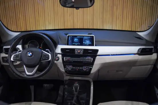 BMW-X1-2020