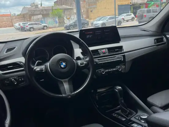 BMW-X1-2.0 16V TURBO ACTIVEFLEX SDRIVE20I X-LINE 4P AUTOMÁTICO BMW-X1-2022