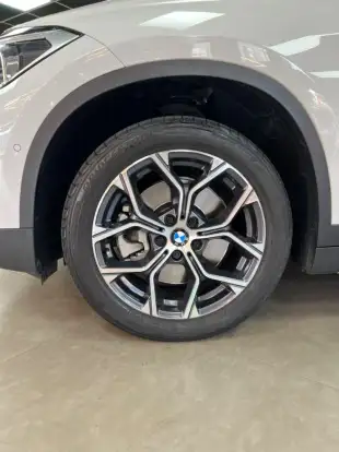 BMW-X1-2021