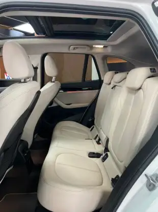 BMW-X1-2021