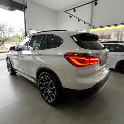 BMW-X1-2016
