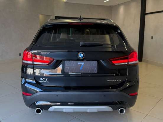 BMW-X1-2.0 16V TURBO ACTIVEFLEX SDRIVE20I X-LINE 4P AUTOMÁTICO BMW-X1-2021