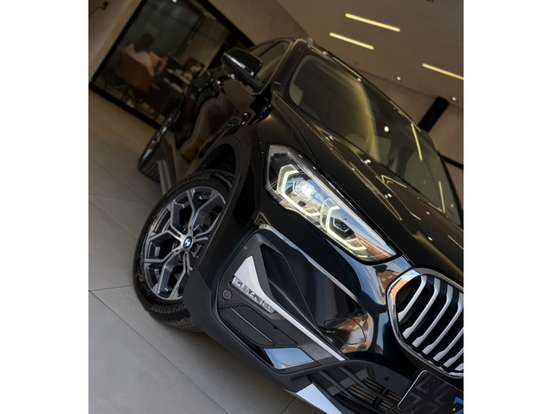 BMW-X1-2021