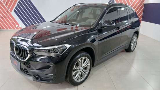 BMW-X1-2021