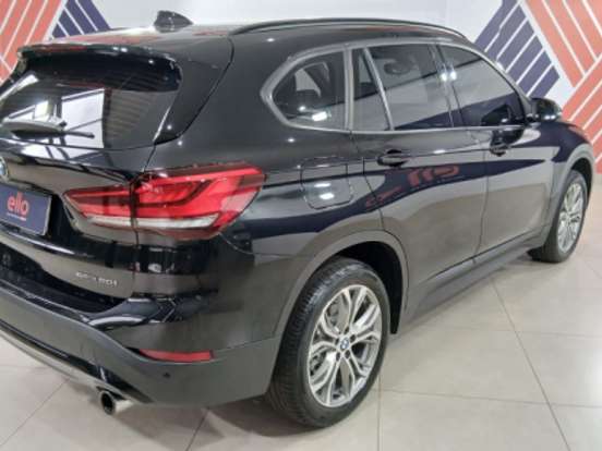 BMW-X1-2.0 16V TURBO ACTIVEFLEX SDRIVE20I X-LINE 4P AUTOMÁTICO BMW-X1-2021
