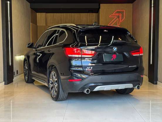 BMW-X1-2.0 16V TURBO ACTIVEFLEX SDRIVE20I X-LINE 4P AUTOMÁTICO BMW-X1-2022