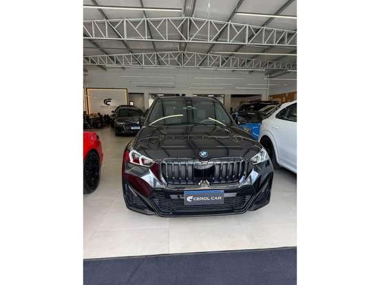BMW-X1-2024