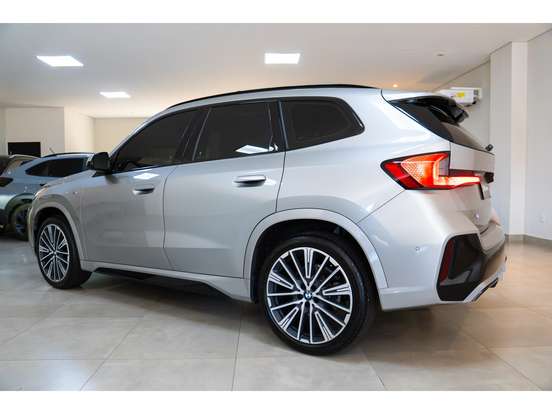 BMW-X1-2.0 16V TURBO GASOLINA SDRIVE20I M SPORT STEPTRONIC BMW-X1-2023
