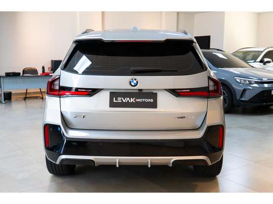BMW-X1-2.0 16V TURBO GASOLINA SDRIVE20I M SPORT STEPTRONIC BMW-X1-2023