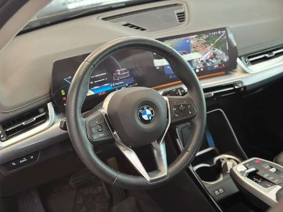 BMW-X1-2025
