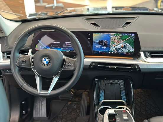 BMW-X1-2025