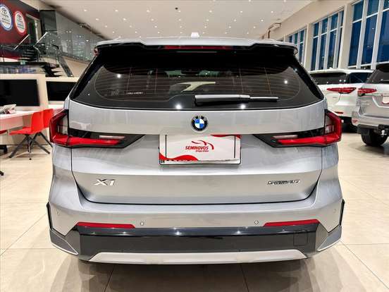 BMW-X1-2022
