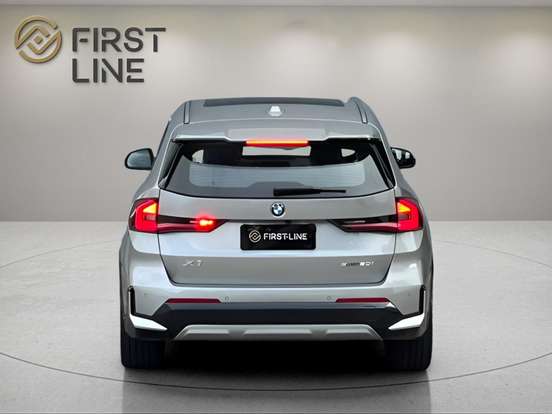 BMW-X1-2024