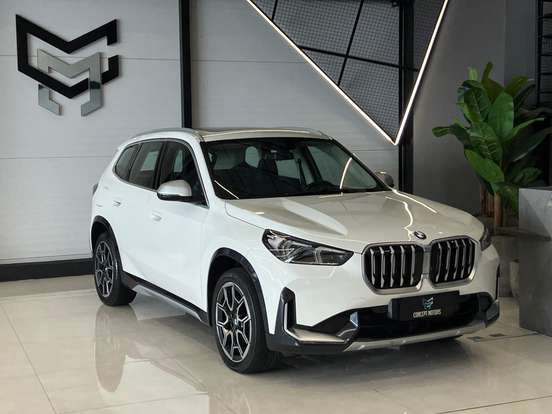 BMW-X1-2022