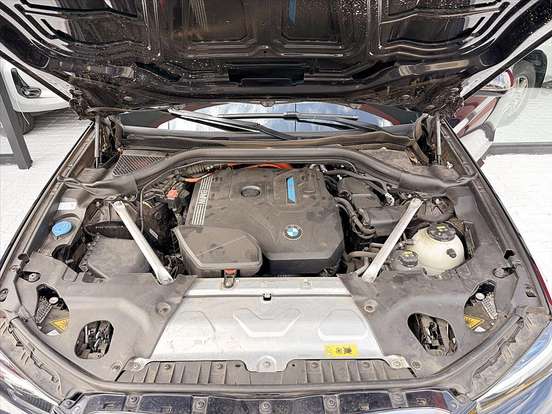BMW-X3-2021