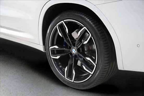 BMW-X3-2022