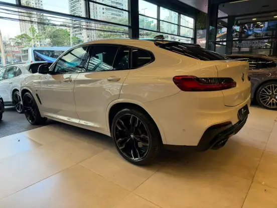 BMW-X4-2019