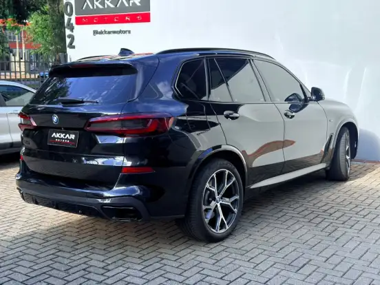 BMW-X5-2022