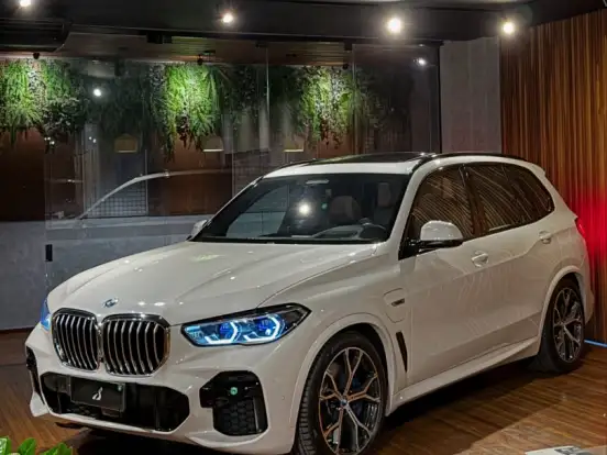 BMW-X5-3.0 I6 TURBO HÍBRIDO XDRIVE45E M SPORT AUTOMÁTICO BMW-X5-2022