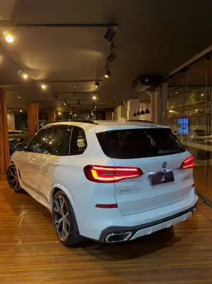 BMW-X5-2022