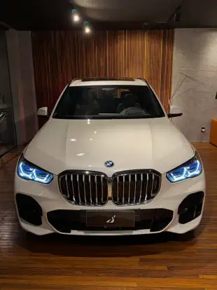 BMW-X5-2022