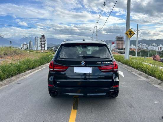 BMW-X5-2018