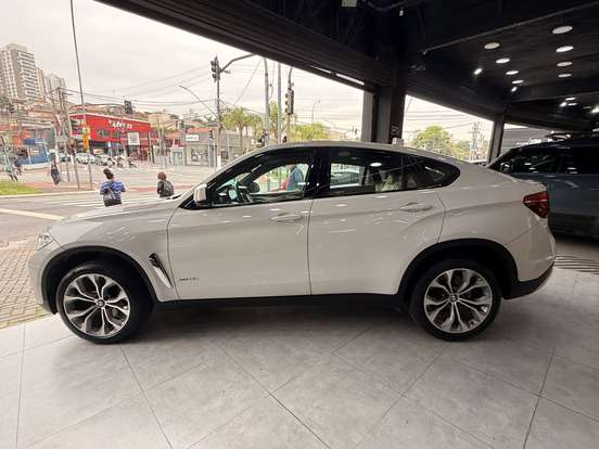 BMW-X6-2015