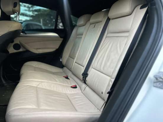 BMW-X6-3.0 35I 4X4 COUPÉ 6 CILINDROS 24V GASOLINA 4P AUTOMÁTICO BMW-X6-2011