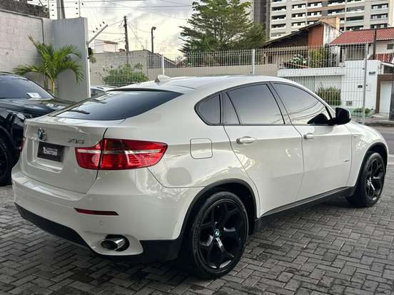 BMW-X6-3.0 35I 4X4 COUPÉ 6 CILINDROS 24V GASOLINA 4P AUTOMÁTICO BMW-X6-2011