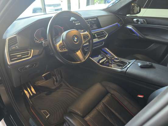BMW-X6-2022