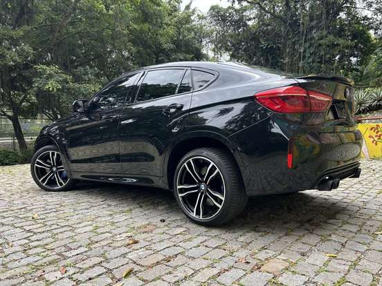BMW-X6-2015