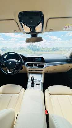 BMW-320i-2020