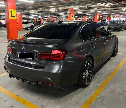 BMW-328i-2017