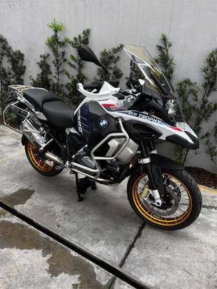 BMW-R 1250 GS ADVENTURE PREMIUM BMW-R 1250 GS ADVENTURE PREMIUM-2024