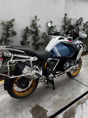BMW-R 1250 GS ADVENTURE PREMIUM-2024