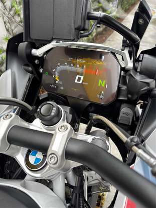 BMW-R 1250 GS ADVENTURE PREMIUM-2024