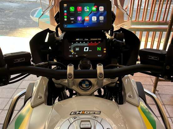 BMW-R 1250 GS PREMIUM BRASIL SPECIAL EDITION BMW-R 1250 GS PREMIUM BRASIL SPECIAL EDITION-2022