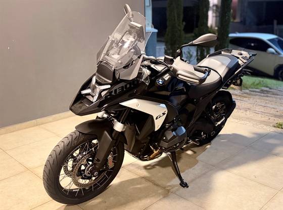 BMW R 1300 GS TRIPLE BLACK 