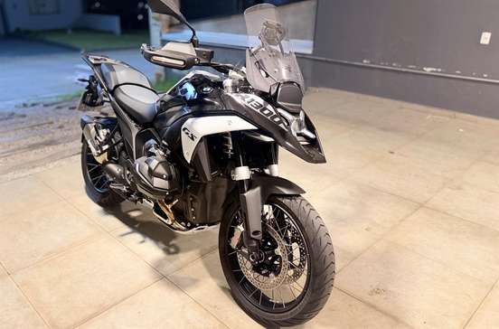 BMW-R 1300 GS TRIPLE BLACK BMW-R 1300 GS TRIPLE BLACK-2025