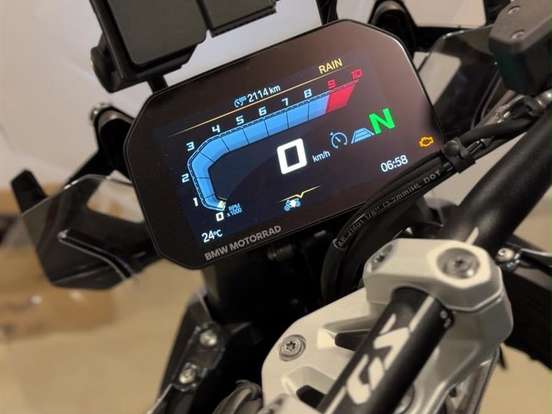 BMW-R 1300 GS TRIPLE BLACK BMW-R 1300 GS TRIPLE BLACK-2025