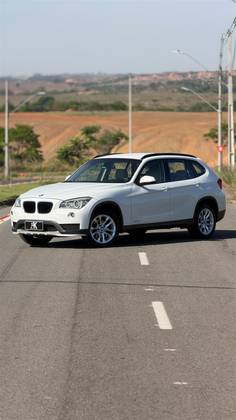 BMW X1 2.0 16V TURBO ACTIVEFLEX SDRIVE20I 4P AUTOMÁTICO