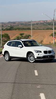BMW-X1-2.0 16V TURBO ACTIVEFLEX SDRIVE20I 4P AUTOMÁTICO BMW-X1-2015