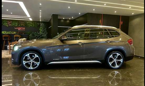 BMW-X1-2013